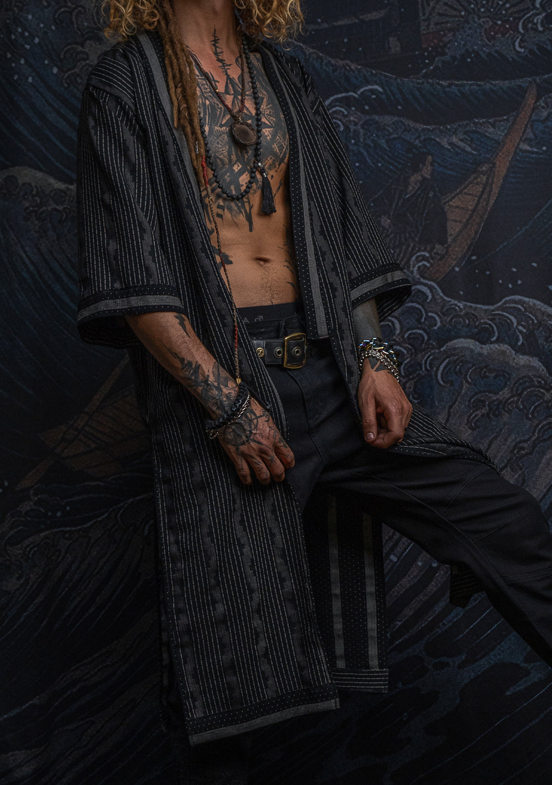 Open Kimono / Indonesian Woven Super Black Reversible - TRIBAL TRAILS